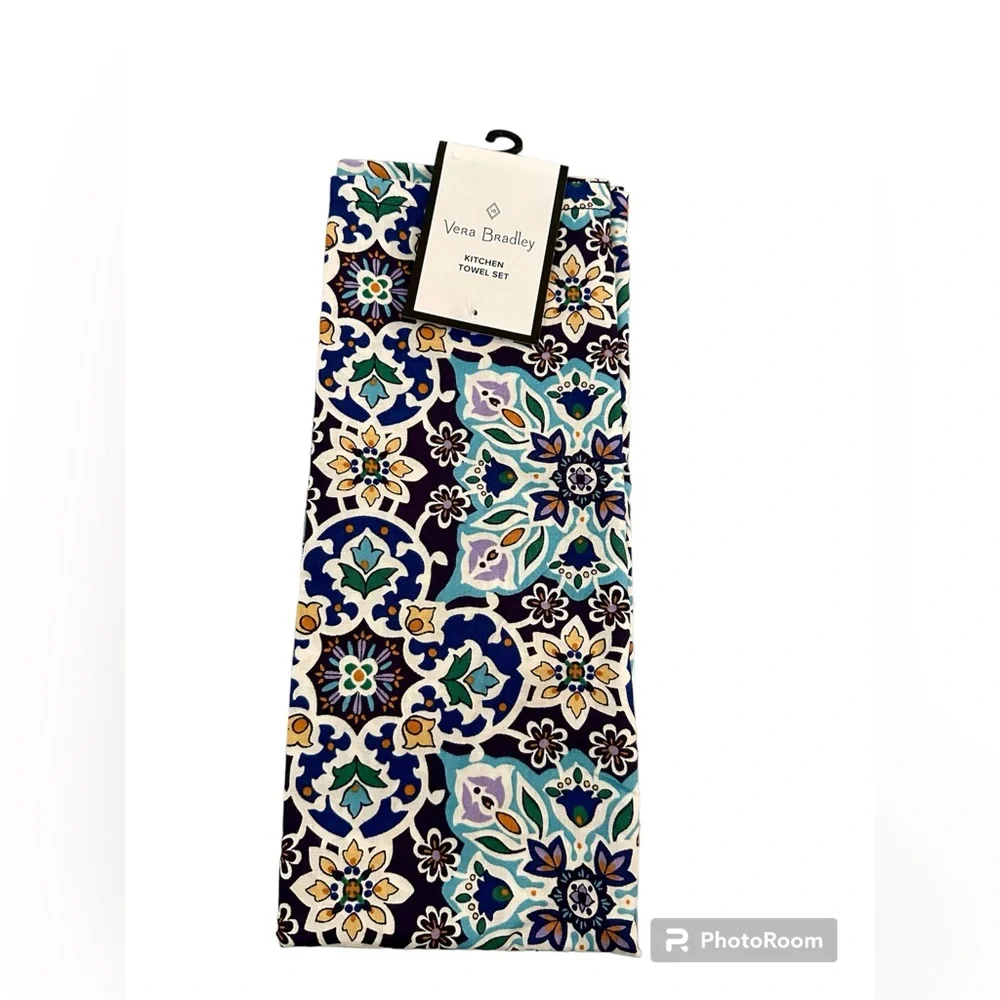Vera Bradley Kitchen Towels in Lisbon Medallion Cool Set of 2